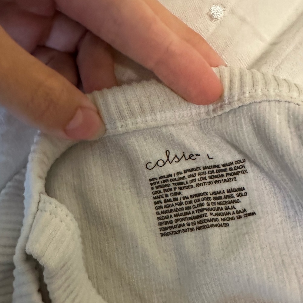 Colsie Cropped Tank - Picture 2 of 2